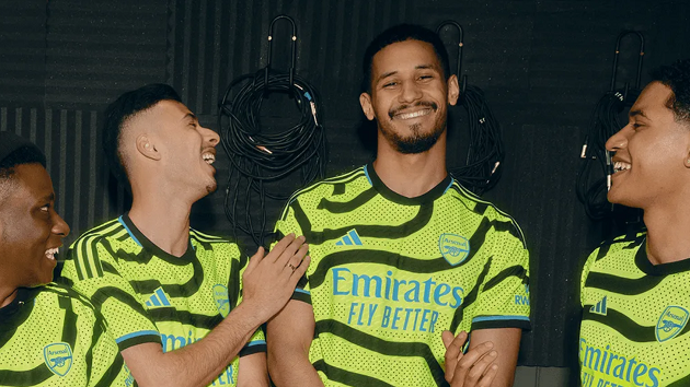 Arsenal unveil 'shock-yellow' men's away kit for 2023-24 - Bóng Đá