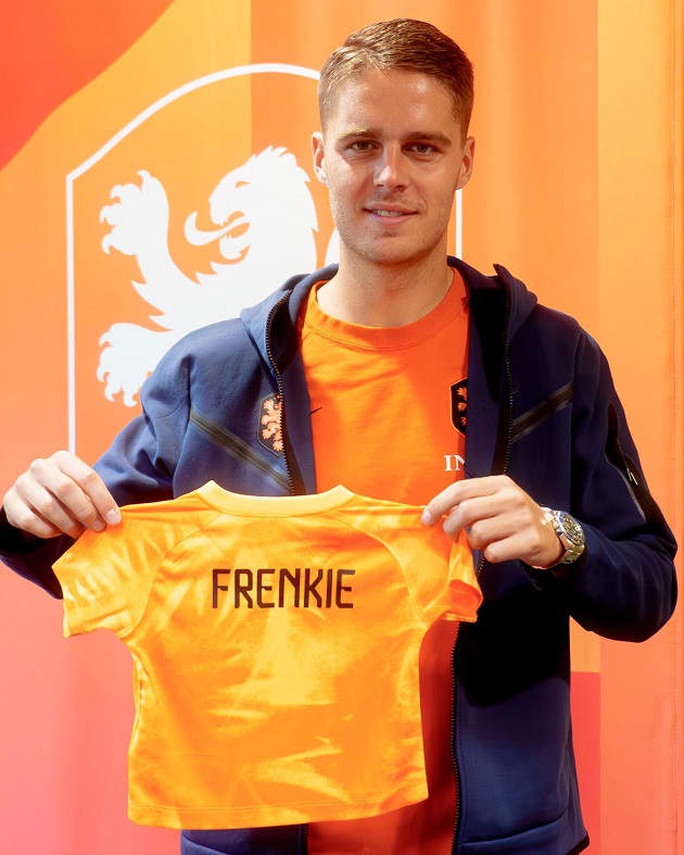 Joey Veerman becomes father of son Frenkie at night after the Dutch international match Backbiting - Bóng Đá