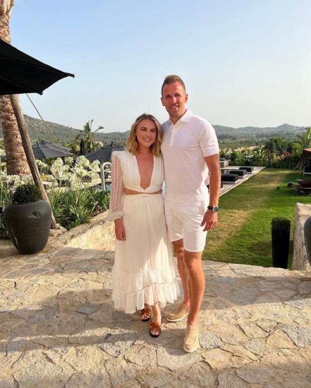 COULD BE WURST Harry Kane takes tour of luxury £29m mansion with pool in ‘Germany’s Hollywood’ as he looks to settle in Munich - Bóng Đá