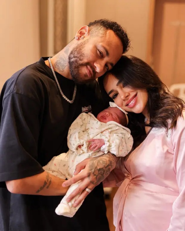 DADDY'S GIRL Neymar announces birth of daughter Mavie with stunning model girlfriend Bruna Biancardi in emotional Instagram post - Bóng Đá