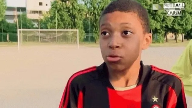 Mbappe trong màu áo Milan.