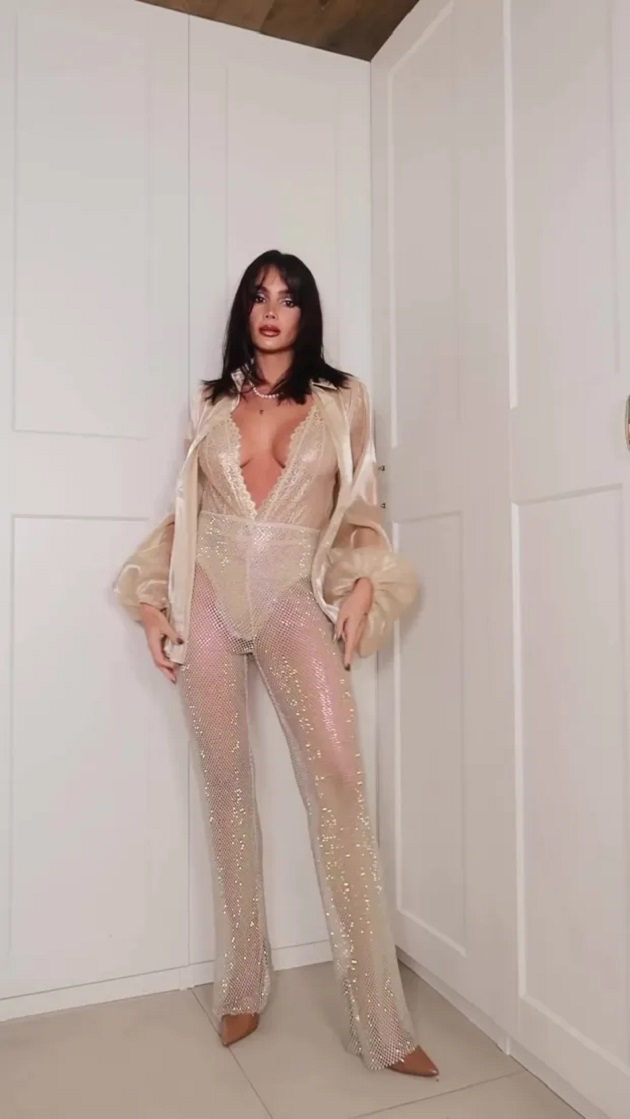 OOH LE LE Chelsea legend’s daughter sends Instagram wild in see-through outfit as fans say ‘you are sublime’ - Bóng Đá