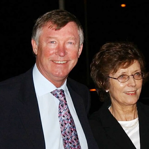 Man Utd's Sir Alex Ferguson puts stunning £3.5m home up for sale after wife's death - Bóng Đá