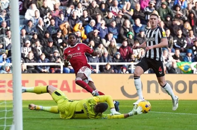 Pundits deliver Anthony Elanga and Chris Wood verdict as Nottingham Forest down Newcastle - Bóng Đá