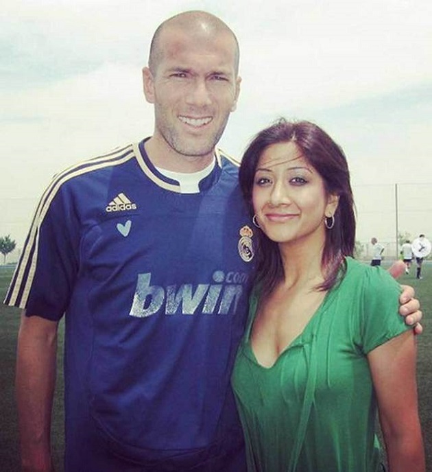 Chowdhury ngày còn trẻ với Zinedine Zidane.