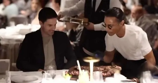 ‘A Manchester United manager ain’t doing that’ – Rio Ferdinand aims dig at Arsenal’s Mikel Arteta over Salt Bae meeting - Bóng Đá