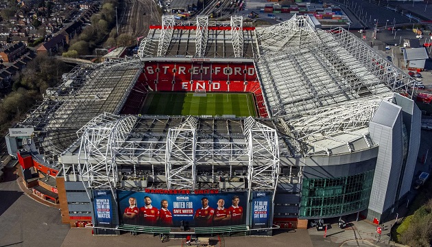 New Man Utd stadium: AI shows what Sir Jim Ratcliffe's £2bn Old Trafford plan could look like - Bóng Đá