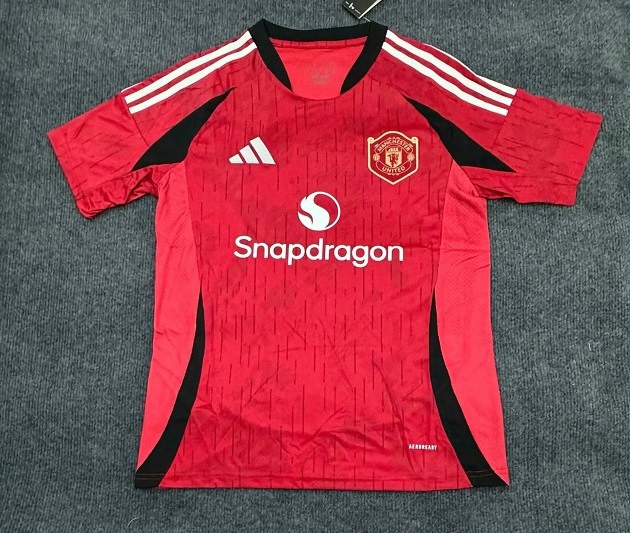 Photo: Manchester United’s leaked home shirt for 2024/2025 campaign - Bóng Đá