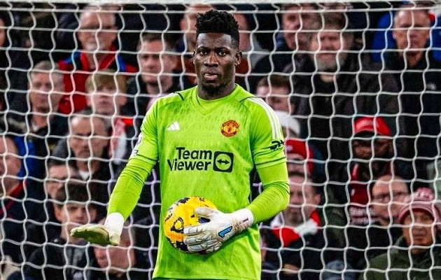 Video: Andre Onana pulls off incredible save to keep Manchester United level - Bóng Đá