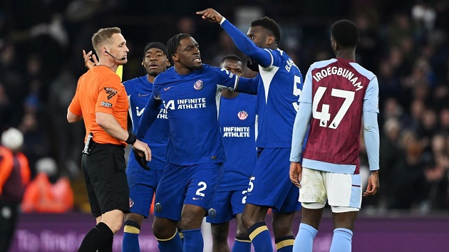 JOE COLE LAMENTS VAR AFTER AXEL DISASI DENIED LATE WINNER FOR CHELSEA - ‘MISSED TWO BEAUTIFUL MOMENTS’ - Bóng Đá