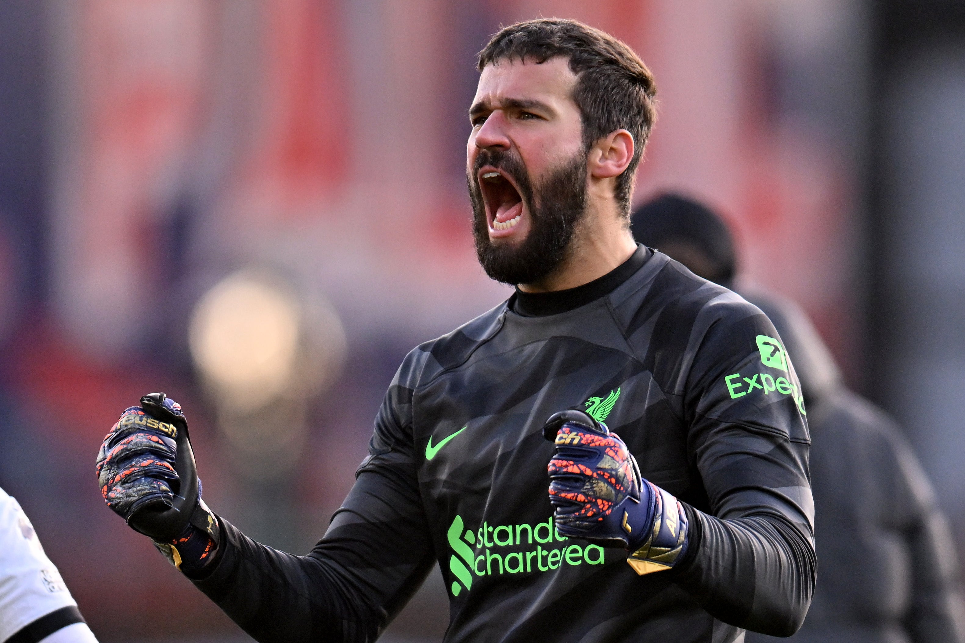 alisson-liverpool-giao-huu