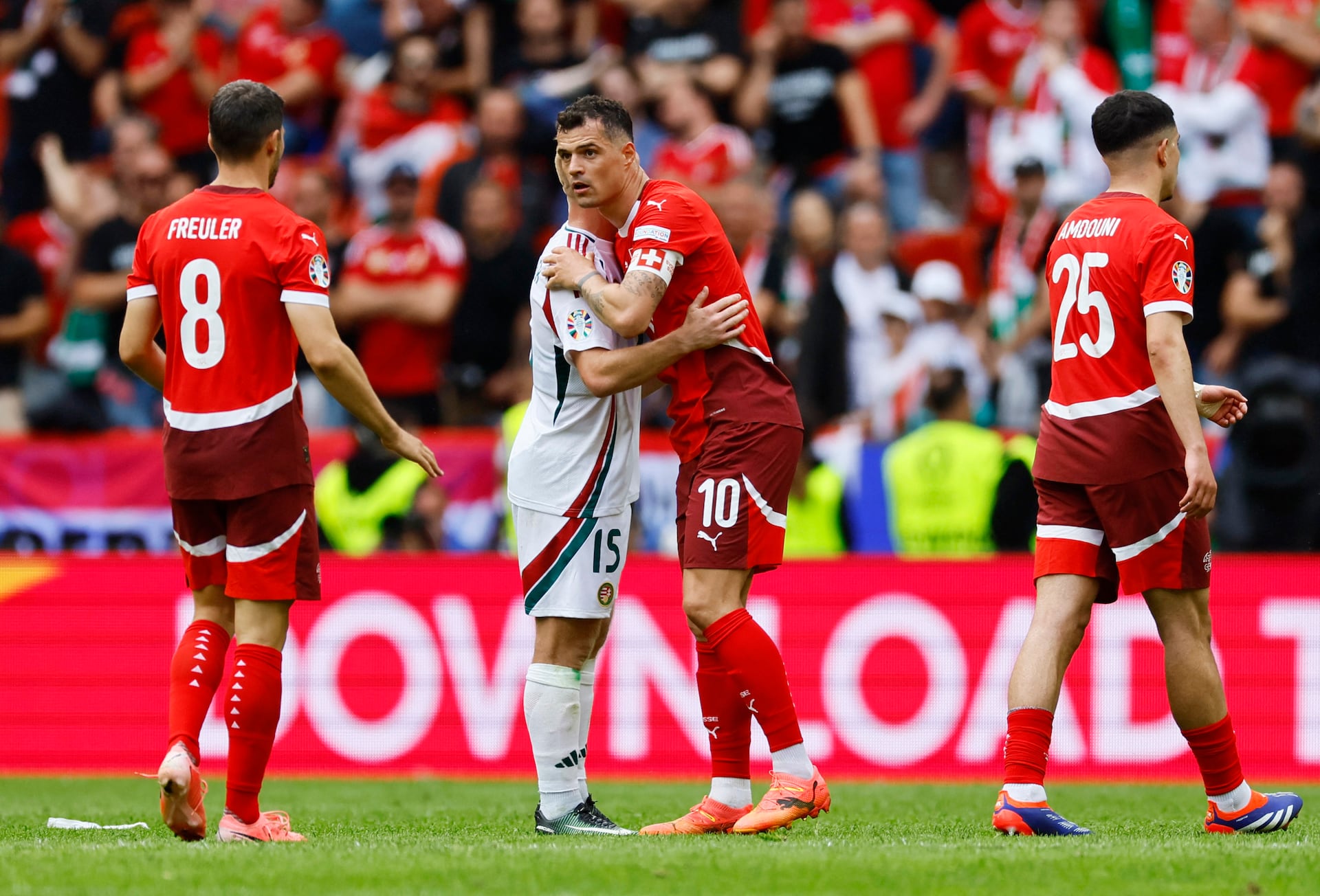 Cựu sao Arsenal gây choáng ở EURO 2024