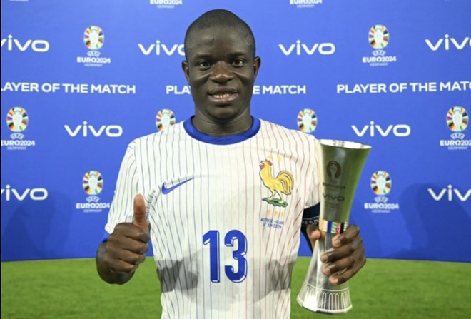 N’Golo Kante quá hay