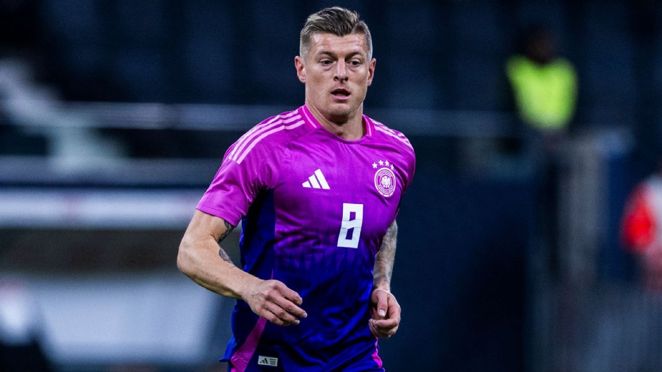 Buồn với Toni Kroos