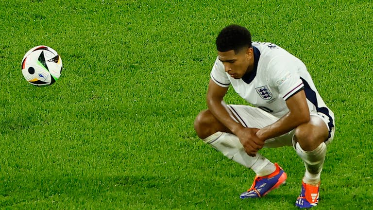 5 điểm nhấn Anh 0-0 Slovenia: Bảng đấu điên rồ; Tái hiện chung kết EURO 2020?