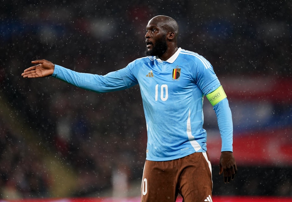 Lukaku gây choáng