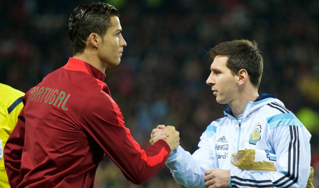  Ronaldo: Alo, Messi anh đang ở đâu? - Bóng Đá