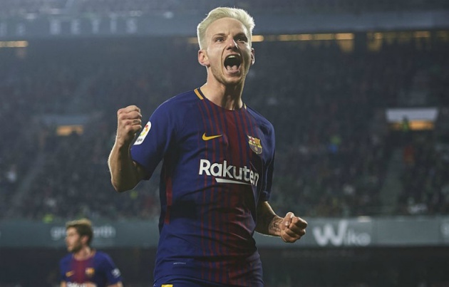 HLV Mourinho khẳng định đã đưa ra lời đề nghị lớn dành cho ngôi sao Barcelona - Bóng Đá