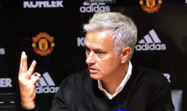 Mourinho 'phát điên' trong buổi họp báo sau thất bại trước Tottenham - Bóng Đá