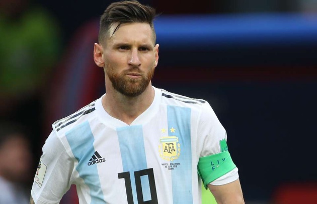 Argentina 'tri ân' Messi, sao Man Utd tỏ rõ thái độ không hài lòng - Bóng Đá