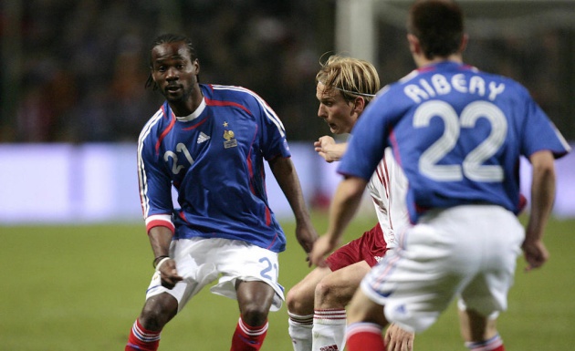 13 cầu thủ bạn sẽ không ngờ họ lại từng khoác áo Les Bleus - Bóng Đá