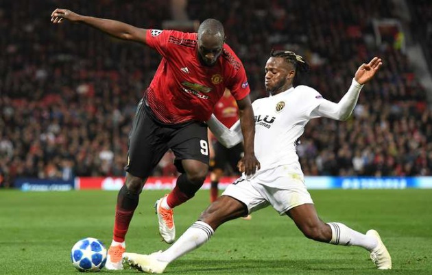 Fan MU cạn lời với 'quả tạ' Lukaku - Bóng Đá