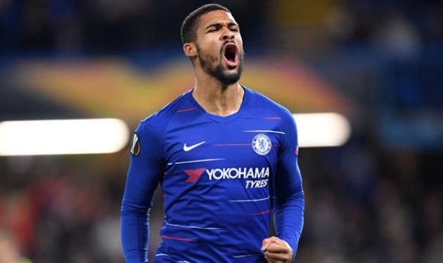 Sao trẻ rực sáng, fan Chelsea đòi thay cả Giroud và Morata