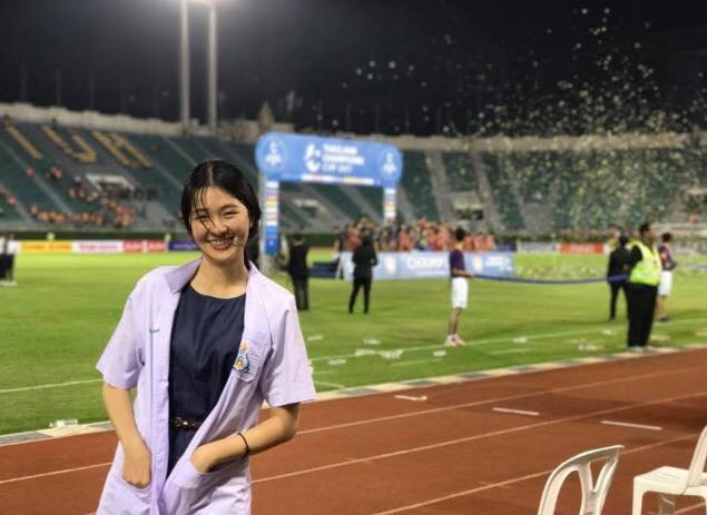 NHM Đông Nam Á phát sốt vì vẻ xinh đẹp của nữ bác sĩ 'yêu' Messi - Bóng Đá