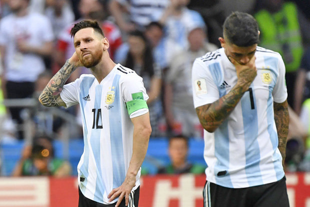 HLV Argentina không biết khi nào Messi mới trở lại - Bóng Đá