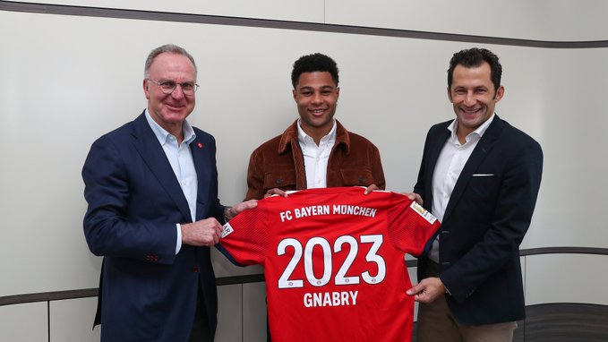 CHÍNH THỨC: Niềm đau của Arsenal ký hợp đồng với Bayern đến năm 2023 - Bóng Đá