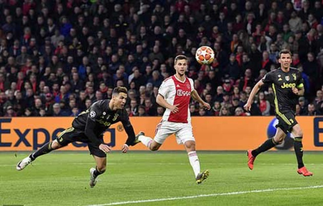 Xé lưới Ajax, Ronaldo xứng danh 