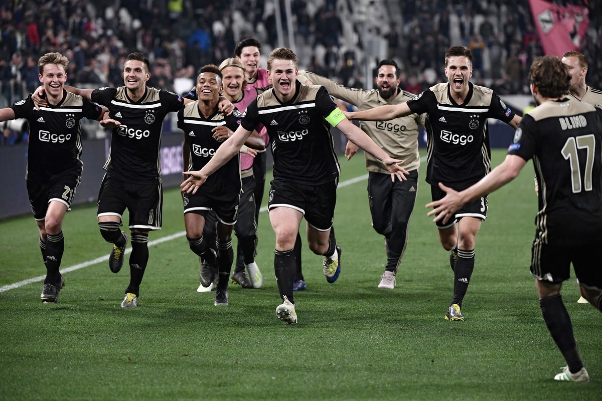 Tiếng gọi lịch sử ủng hộ Ajax vào chung kết Champions League - Bóng Đá