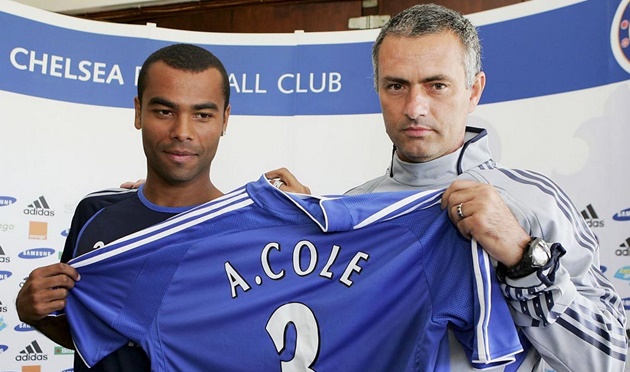 ASHLEY COLE TALKS TRANSFERS, TROPHIES AND THE FUTURE - Bóng Đá