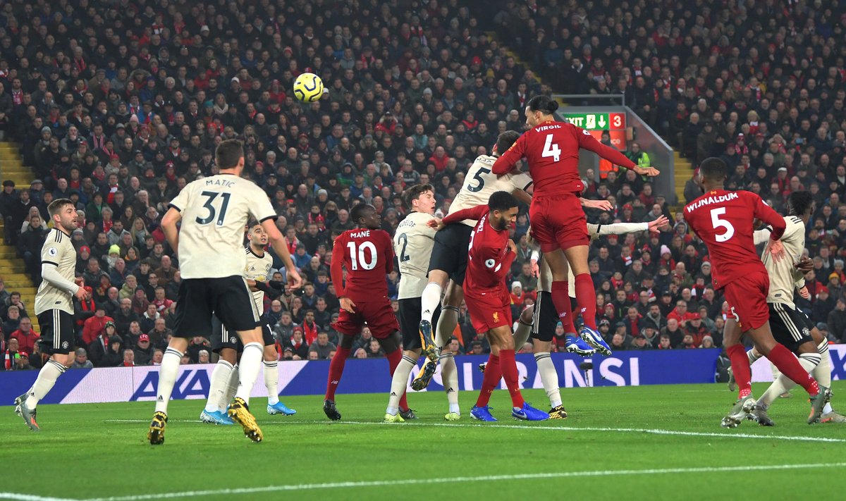 Ảnh bài viết Bạn đã hiểu vì sao Maguire dễ dàng để Van Dijk hạ gục Man Utd?