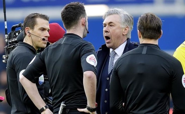 Ảnh bài viết Đòi 'nuốt sống' trọng tài, Ancelotti nhận án phạt 237 triệu