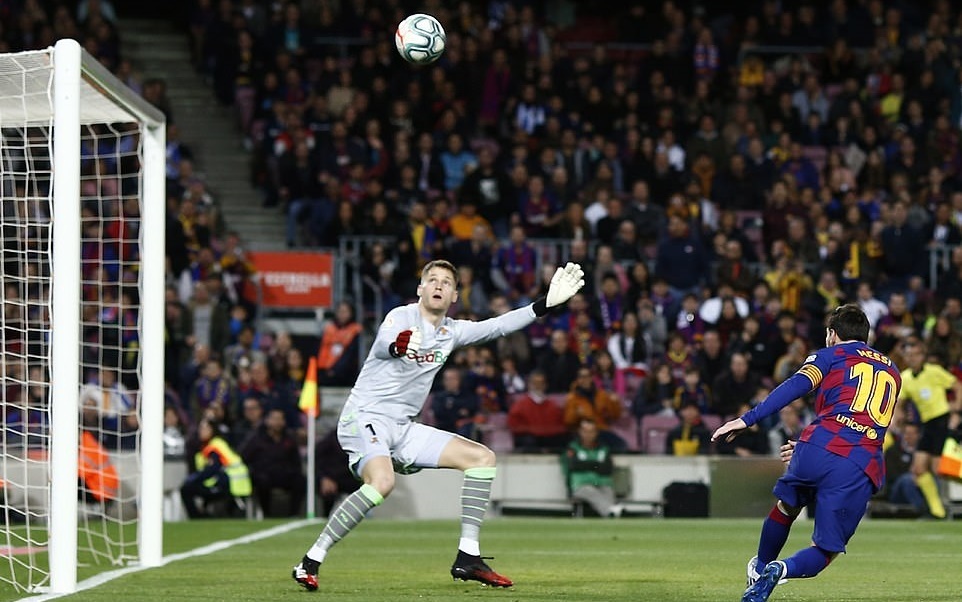 Messi ghi bàn thứ 19, Barcelona vượt mặt Real Madrid lên đỉnh La Liga - Bóng Đá