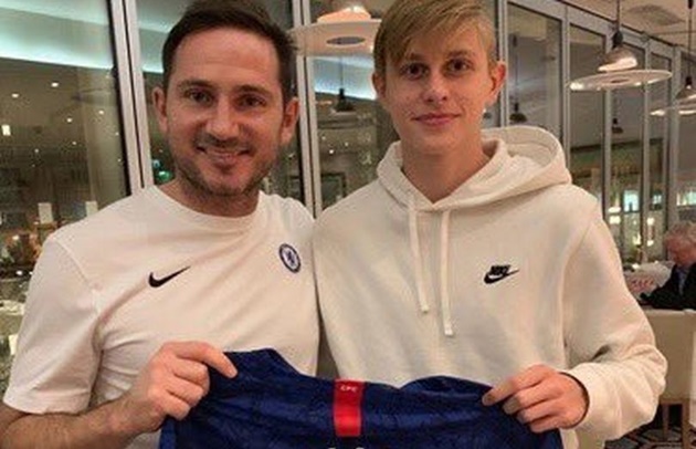 Chelsea to complete transfer for Jimi Tauriainen as he poses with Frank Lampard - Bóng Đá