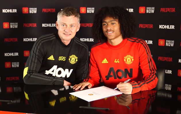 Tahith Chong Signs New Manchester United Dea - Bóng Đá