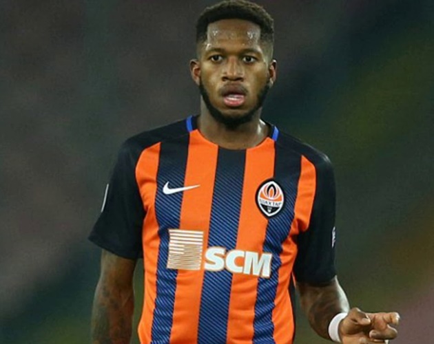 Fred đến Manchester United kiểm tra y tế - Bóng Đá