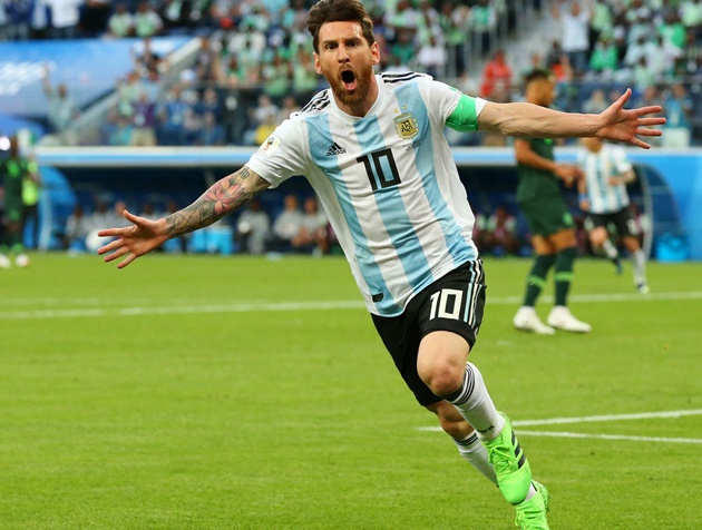 Messi có tên là Lionel Messi, sao phải trở thành Maradona - Bóng Đá