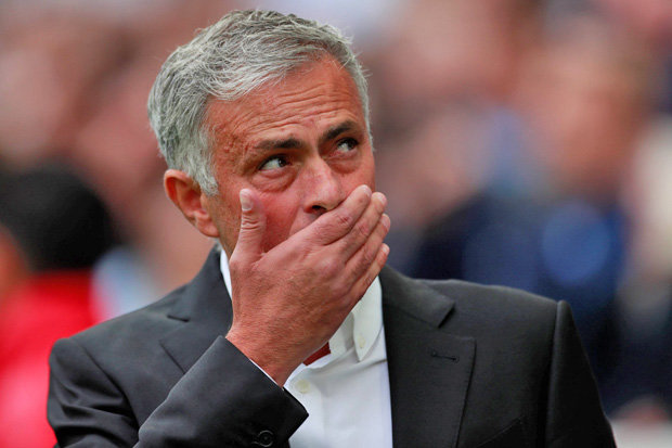 'Vị trí của Mourinho đang trở nên bấp bênh' - Bóng Đá