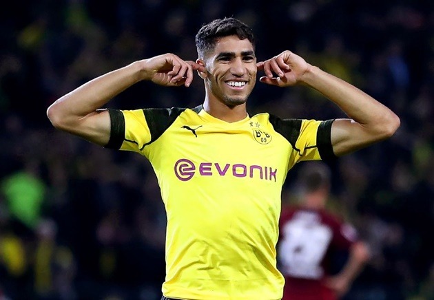 Ảnh bài viết 3 hậu vệ cánh phải tốt nhất với MU hiện tại: 'Hàng nóng' nước Pháp, tài năng Real