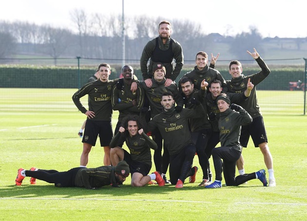 Trước cuộc chiến sinh tử, Arsenal gửi lời cầu khẩn đến cổ động viên