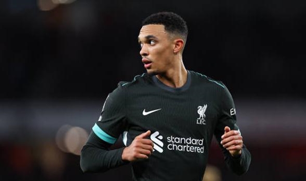 Liverpool đề nghị bản hợp đồng lịch sử với Alexander-Arnold