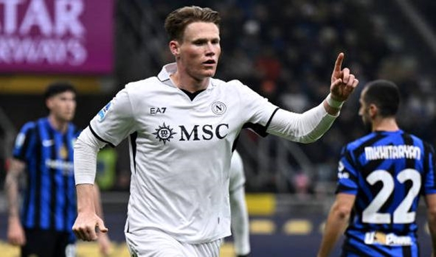 Zola không hiểu nổi quyết định chuyển nhượng của Man Utd
