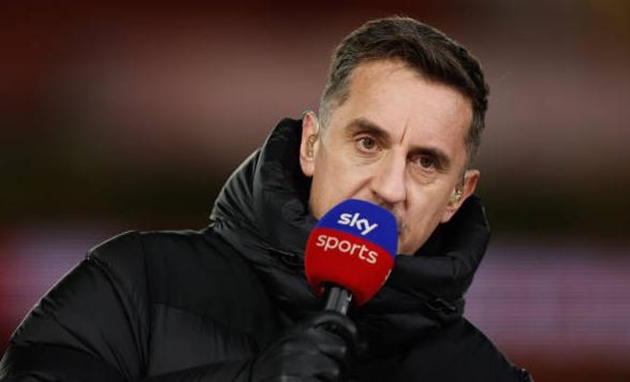 Chỉ trích Rashford - Casemiro, Gary Neville lên tiếng xin lỗi