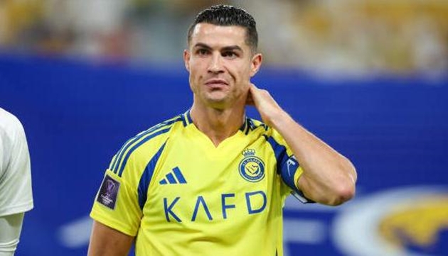 Bác sĩ thẩm mỹ kiện Cristiano Ronaldo vì món nợ 40 nghìn bảng