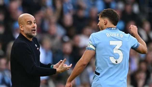 Pep Guardiola báo tin không vui về Ruben Dias
