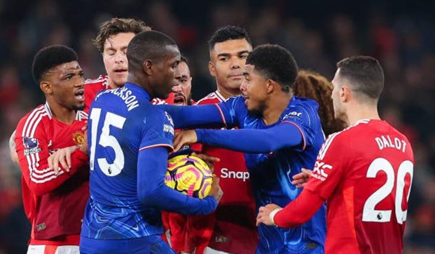 Chelsea thiếu tự tin trước các đội bóng lớn: Liệu “The Blues” có thể kết thúc mùa trong top 4?