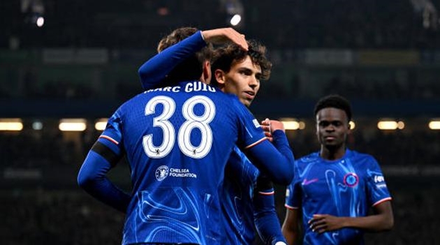 Sức mạnh hủy diệt giúp Chelsea vùi dập Noah